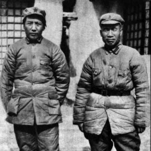 中央军委主席毛泽东和红军总司令朱德在陕北。