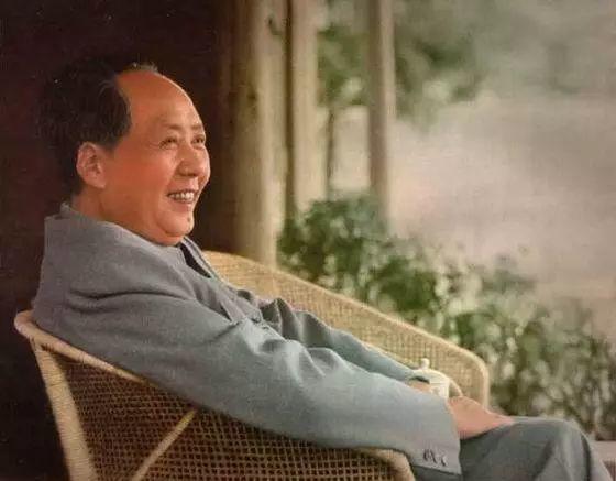 毛泽东逝世四十三周年：数风流人物，还看今朝