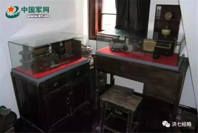 李白夫妇使用过的发报机，现收藏于李白烈士故居博物馆