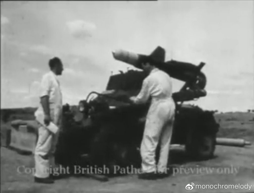 纪录片中闪过的镜头，安装了玛尔卡拉导弹的雪貂装甲车