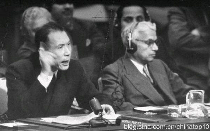1950年11月，周恩来领导的新中国外交高官伍修权在联合国批驳美国及其同伙对华的污蔑和诽谤，痛斥美国对华领土入侵和战争威胁，坚决维护新中国的主权与尊严