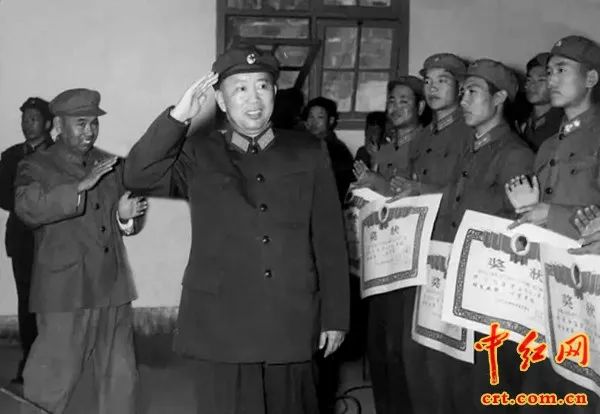 纪念中国人民解放军空军首任司令员刘亚楼上将诞辰110周年（组图）