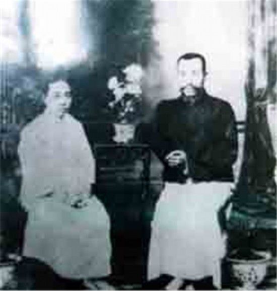 第二次结婚对象陈玉珍，参加过1911年的辛亥革命和1916年的革命活动。南昌起义后，朱德终于得悉妻儿殉难。