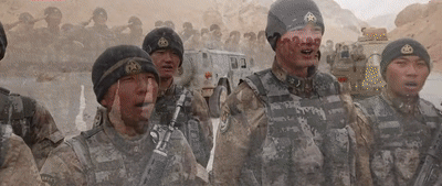 边境发回的最新视频，战士们终于露脸了……