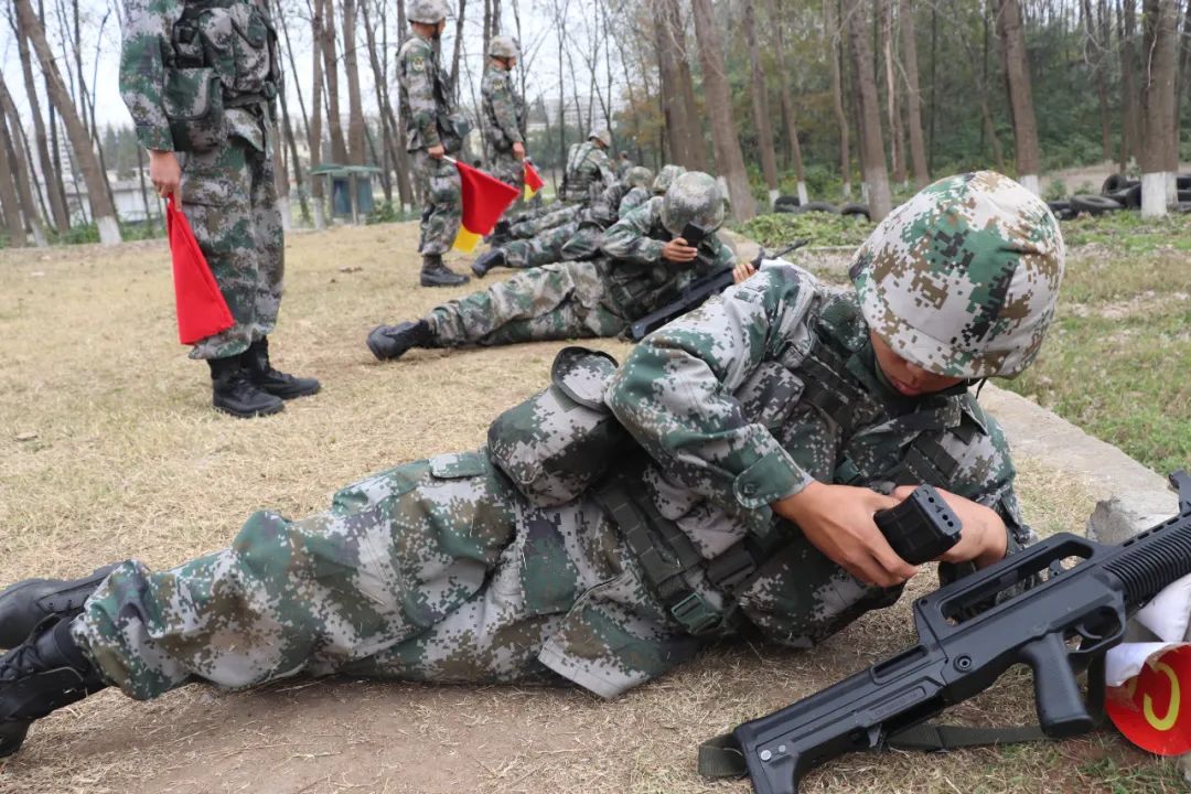 6个50环！“济南第一团”新兵首次实弹射击打出开门红！