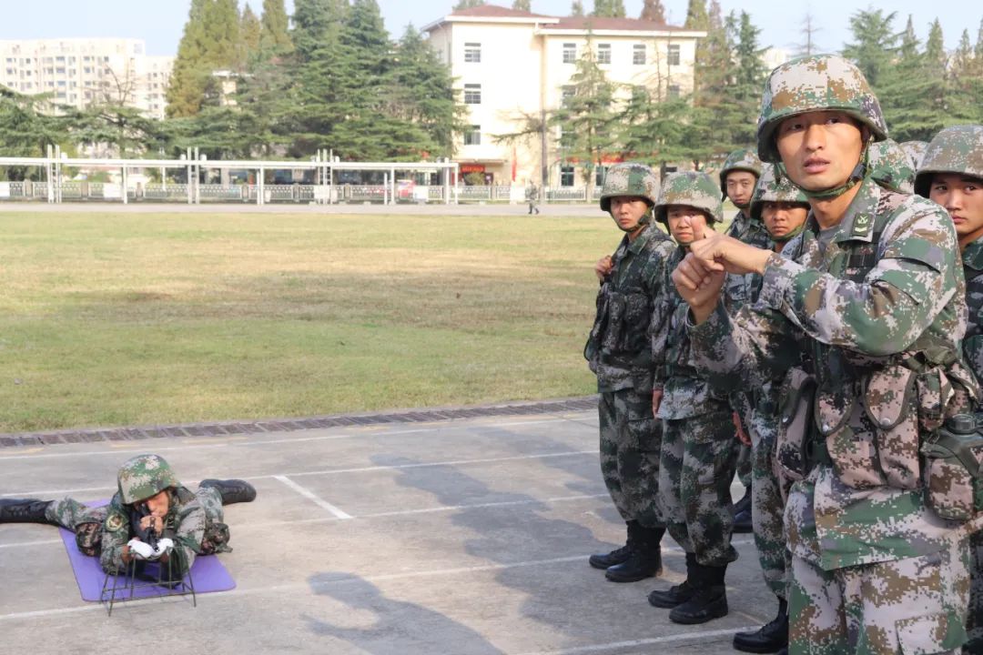 6个50环！“济南第一团”新兵首次实弹射击打出开门红！