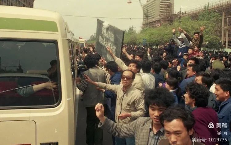 百年潮丨纪念胡耀邦诞辰105周年