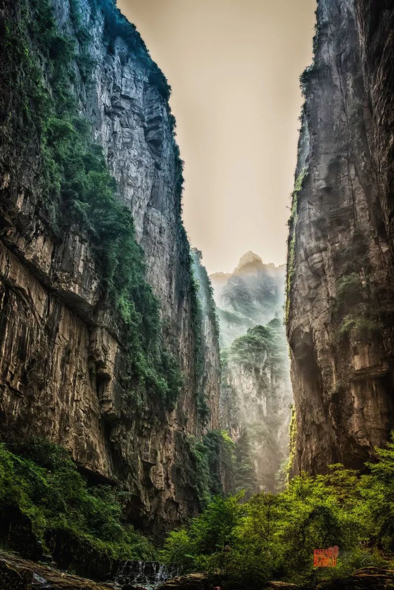 今日，中国首条穿越太行山的高铁开通！这座被遗忘的万年古城，惊艳奇绝！