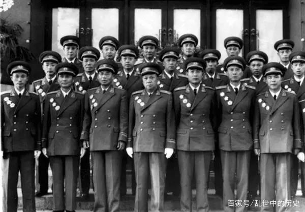蔡长元师长在铁原阻击战,拎枪上阵,组成63军最后一道“防线”