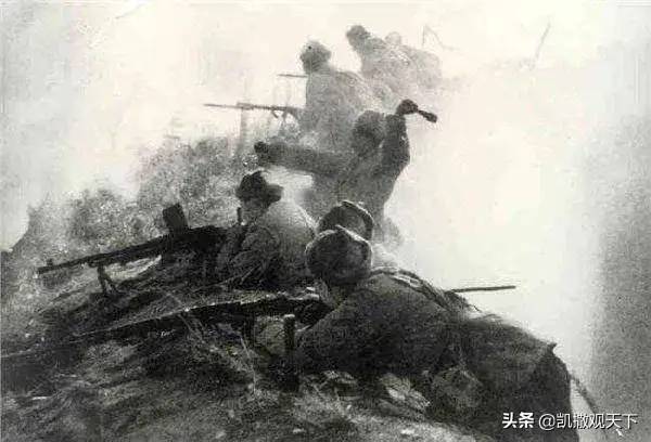 在胡德堡基地参观时，美方征求中方意见：“中国的将军们能否坐进坦克，对着靶标实弹打上几炮？