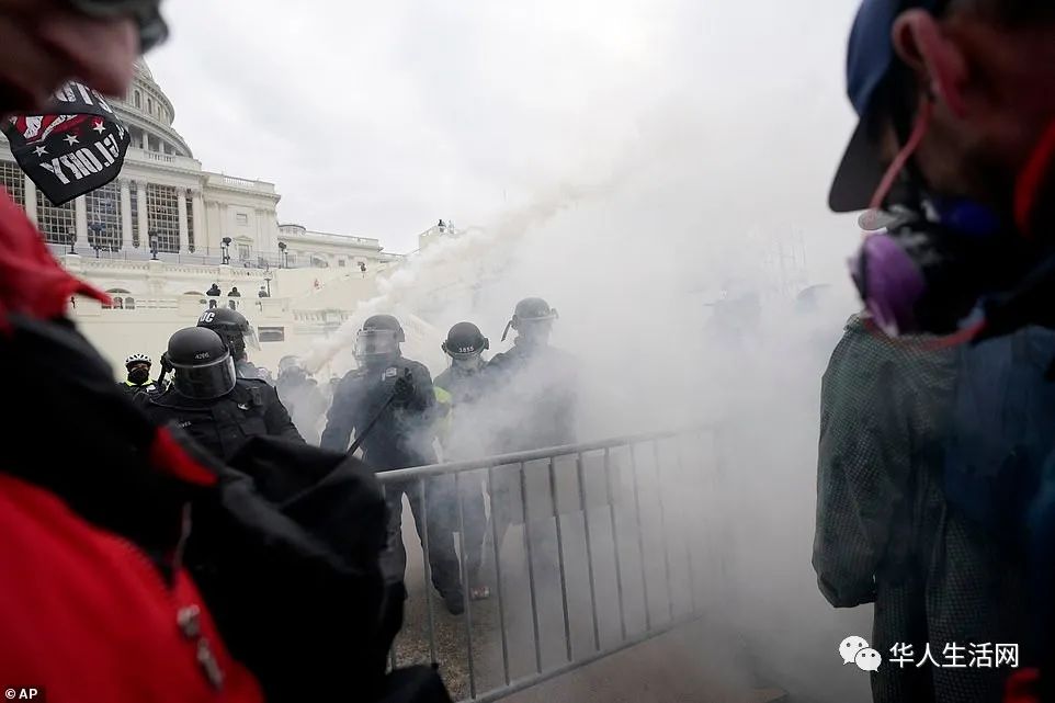 突发！华盛顿大乱！川普支持者冲进国会！有人遭枪杀，点票叫停！国民警卫队进入，全城宵禁！