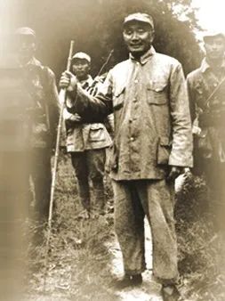 我心中的父亲丨是军神也是慈父，对话刘伯承元帅之子刘蒙将军