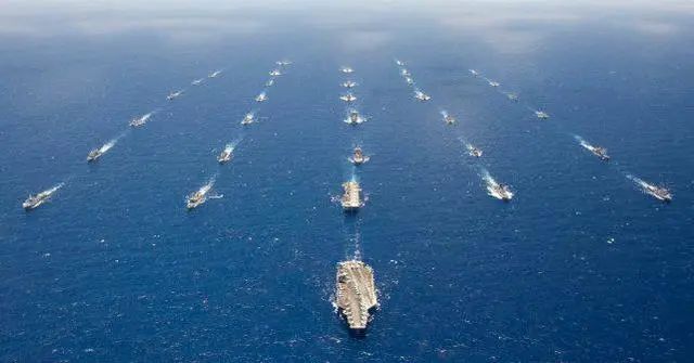 美海军举行40年来最大规模演习，36艘舰艇