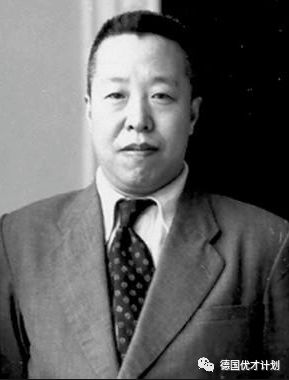 中国最强间谍，潜伏美国40年改变历史进程，却被叛徒告密在美被捕……
