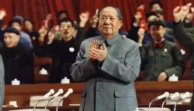 今天是毛主席逝世45周年，126张照片，让我们泪眼模糊