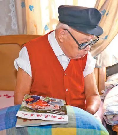 曾在长津湖战役中失去四肢，这位“人民楷模”的日记首次面向大众