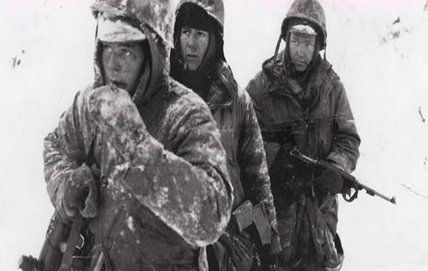长津湖战役，美军对冰雕连做了可怕的事，连美国人都觉得太残忍了