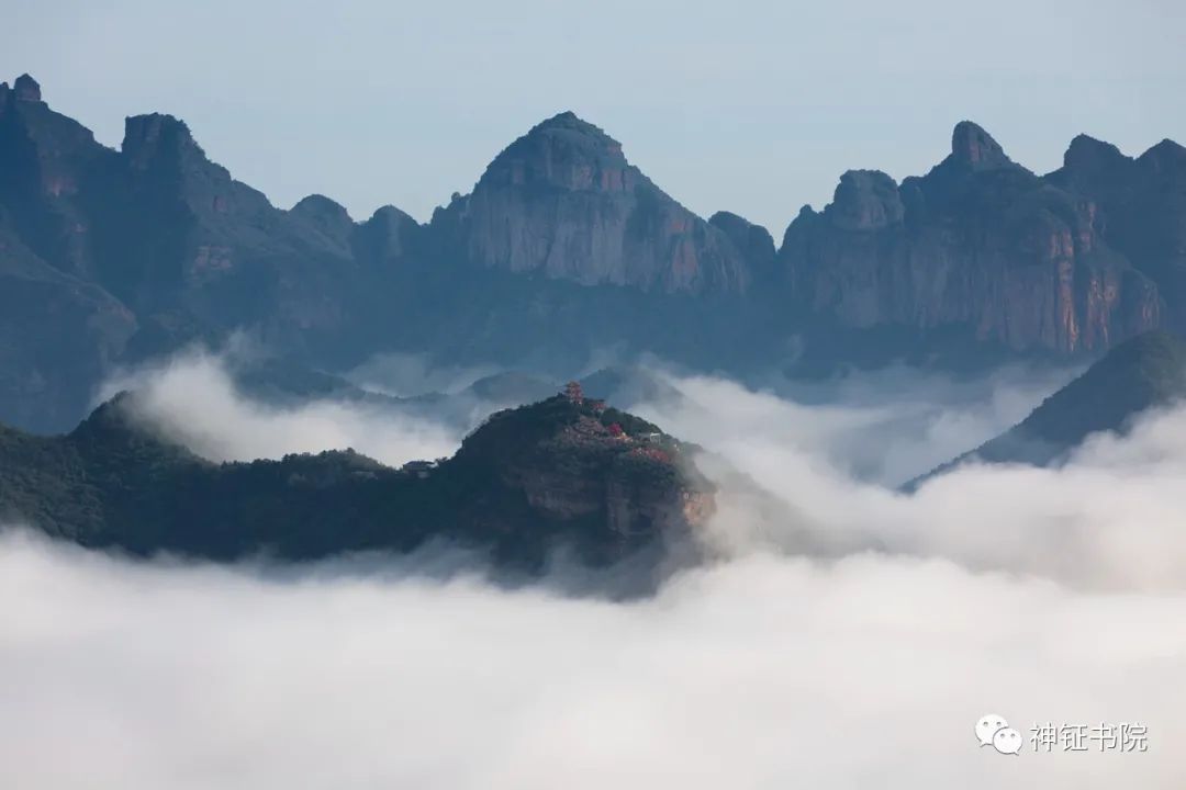 姚鸿军丨武安西部太行山区出现云海奇观