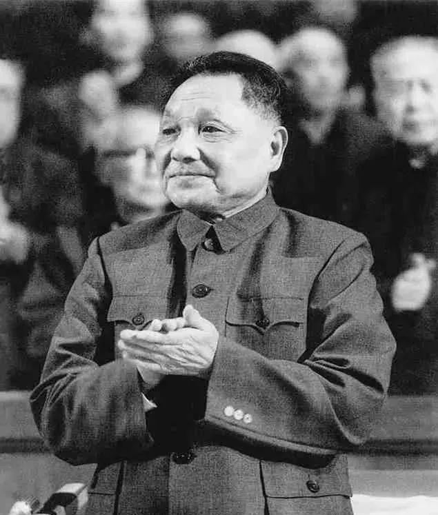 邓小平逝世25周年纪念丨他的伟大在于：对内不折腾，对外有谋略