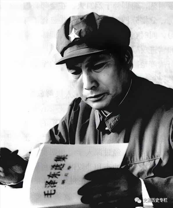 1955年，陈赓称一位年轻干部是“野心家”：后来此人成军委副主席
