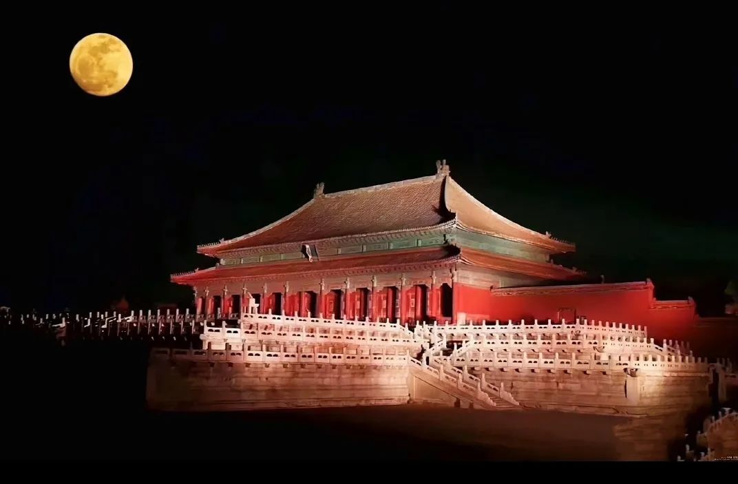 【朗读之窗】月光下的中国 | 欧震（文）大玉儿（诵读）