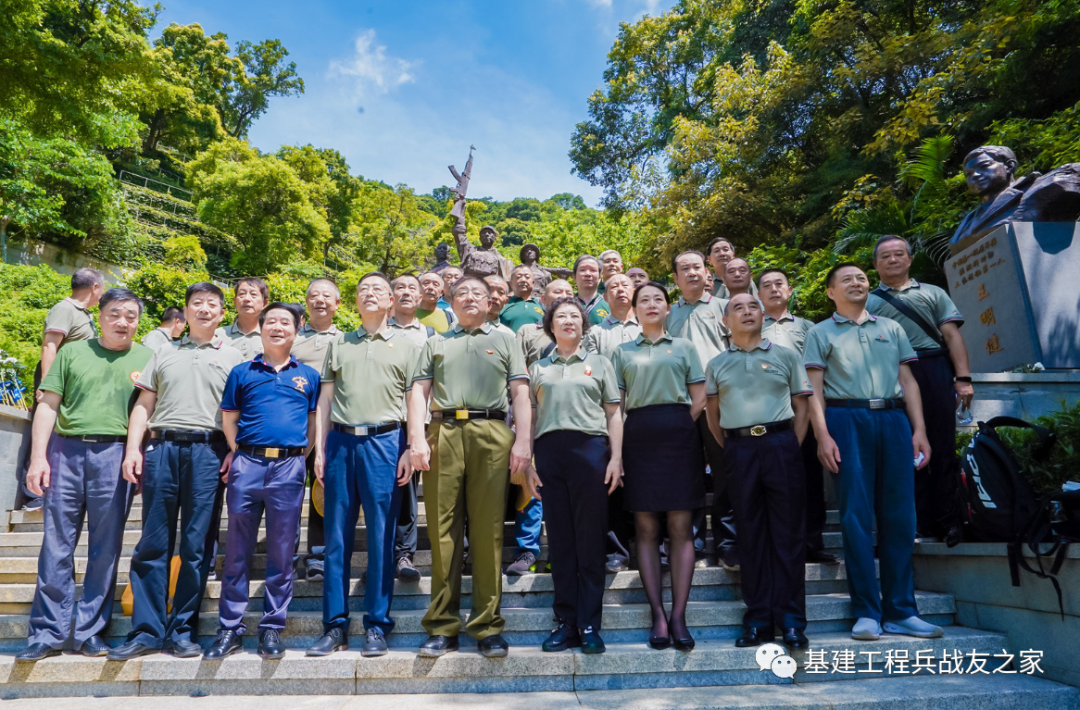 【快讯 】基建工程兵副主任朱光将军铜雕像今日在罗浮山揭幕