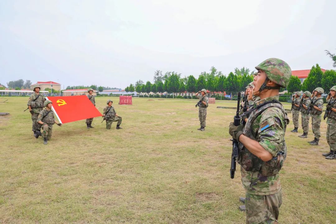 空降兵成立73周年，他们这样庆祝……