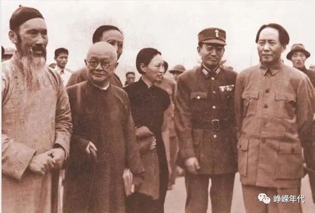 1950年，张治中到南海密会蒋经国，凌晨两点接叶剑英通知：快撤！