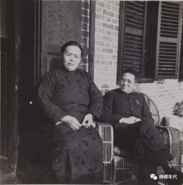 1950年，张治中到南海密会蒋经国，凌晨两点接叶剑英通知：快撤！