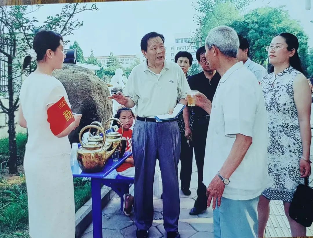 【安秀书屋】布衣记者——难忘人民日报高级记者段存章在太行老区长治市的采访|王占禹