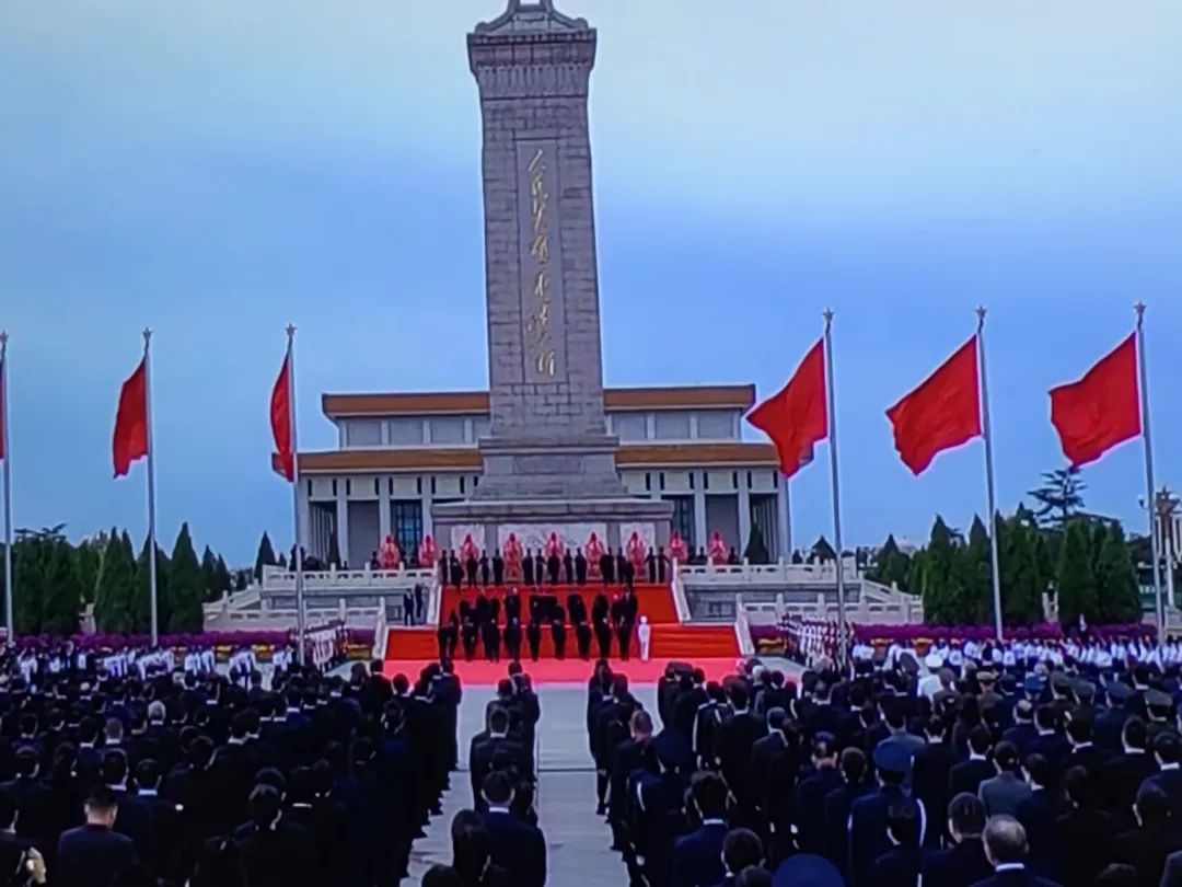 李世东诗 | 献给烈士纪念日