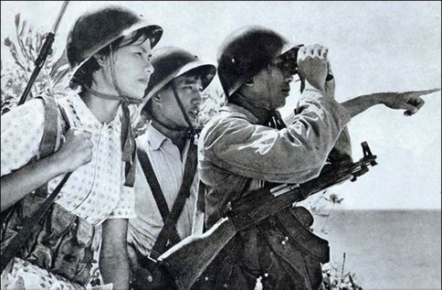 守卫西沙群岛的中国军民。(来源：人民网)