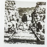 一二九师某部指战员,在寿阳、榆次间对正太铁路进行大破击。