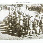 黎城、辽县的女民兵接受检阅。